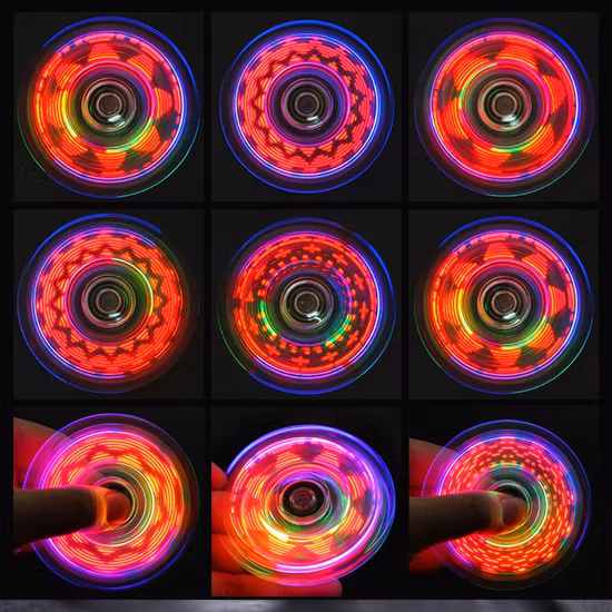 El juguete simple del hoyuelo del arco iris sensorial adulto de los niños muy populares lo hace estallar el hilandero de la persona agitada 3D del vuelo